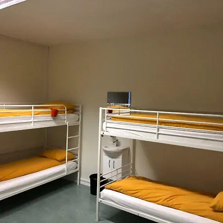 B47 Hostel *